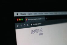 ACME.sh 续签不成功下的 Debug 记录 - 4 a computer screen with a remote control on it