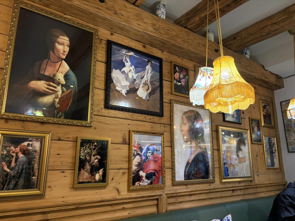 C1569234 2AEC 43E5 804C B6650436EDA5 1 102 o